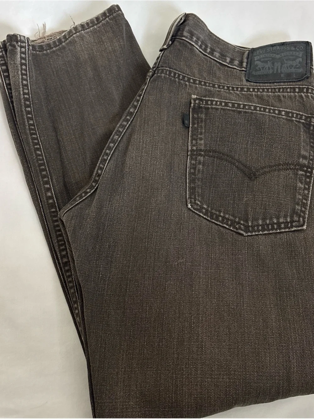 Levi's Slim Straight Men's Jeans in Dark Brown Wash